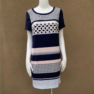 - H&M formal dress print pattern size 10. Short sleeve knee high